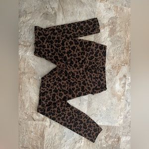 A&F V Cross Waist Cheetah Legging